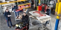 Qualsiasi azienda o personale tecnico può effettuare il servizio di manutenzione su porte tagliafuoco?